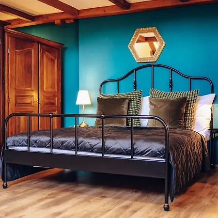 Magnificent Historical Penthouse In The Heart Of Apartmán Praha
