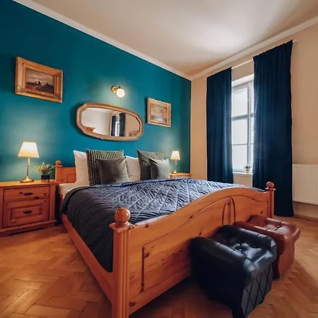 Apartmán Magnificent Historical Penthouse In The Heart Of *