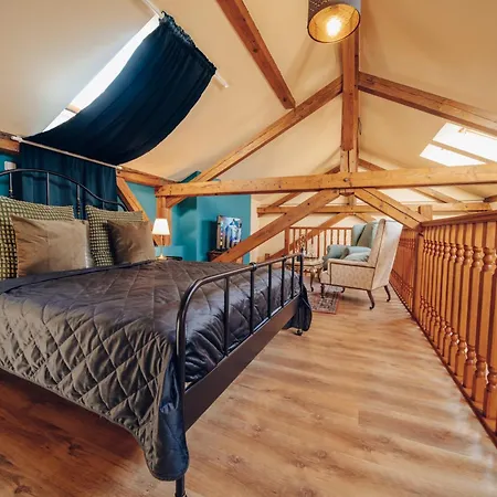 Апартаменты Magnificent Historical Penthouse In The Heart Of *