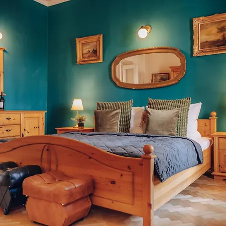 Apartmán Magnificent Historical Penthouse In The Heart Of Praha