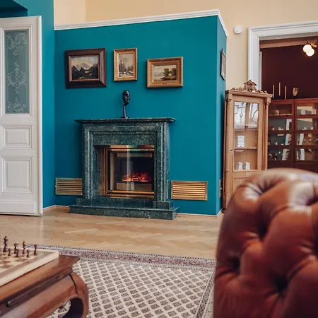 Magnificent Historical Penthouse In The Heart Of Apartmán