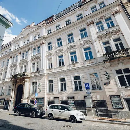 Apartmán Magnificent Historical Penthouse In The Heart Of Praha