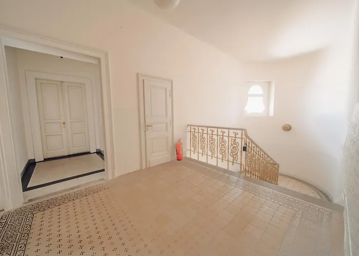 Magnificent Historical Penthouse In The Heart Of Apartmán Praha