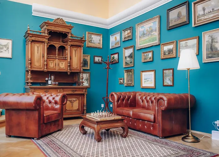 Magnificent Historical Penthouse In The Heart Of *