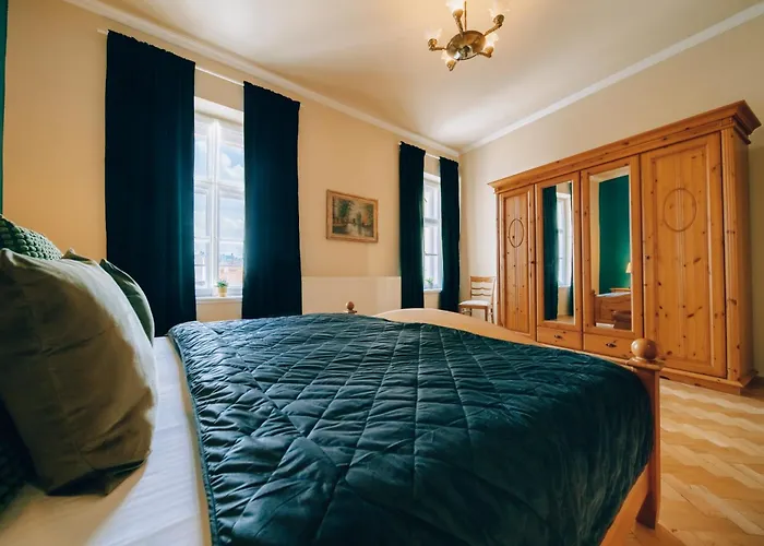 Magnificent Historical Penthouse In The Heart Of Apartmán *